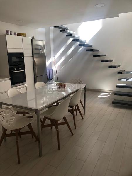 Foto 78c65012-e8f4-45ec-b09b-983222c9215c. Ático preciosa casa en avenida principal de Santiago el Mayor !!! en Murcia