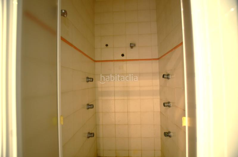 Foto 04f59509-ee32-46a5-813e-a2eda32a262a. Local commercial dans Artigues Badalona