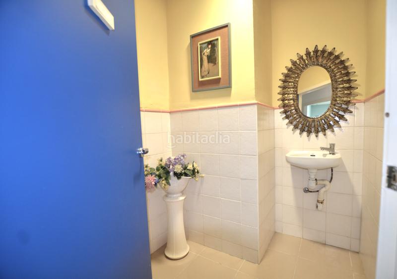 Foto 14c27c12-392e-495d-b9d5-78cd8bd81710. Local commercial dans Artigues Badalona