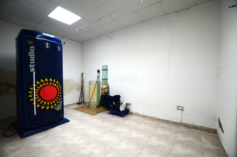 Foto 448fb401-4abd-4153-8be6-60cd7536c864. Local commercial dans Artigues Badalona