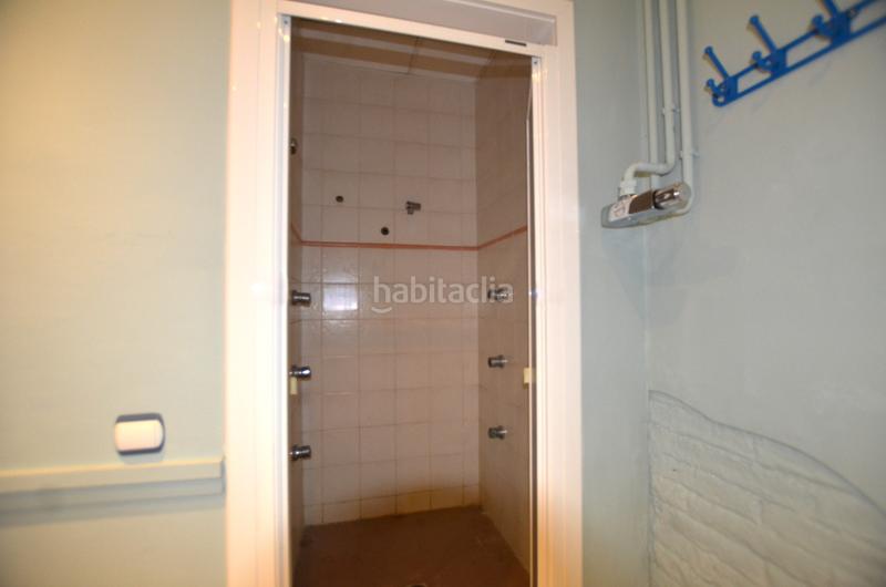 Foto a4ac1166-b165-45ce-a3b4-bf5da330ce49. Local commercial dans Artigues Badalona