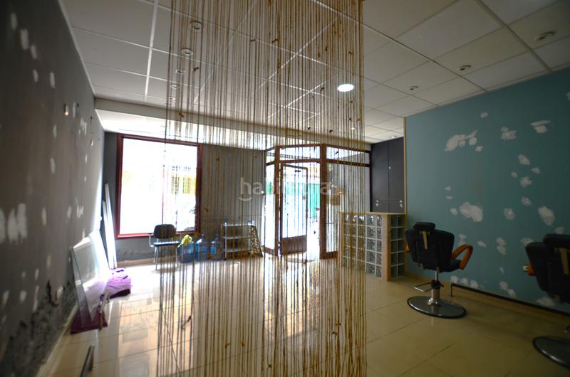 Foto f4201835-1ba7-4d89-b4c1-a3175eae8810. Local commercial dans Artigues Badalona