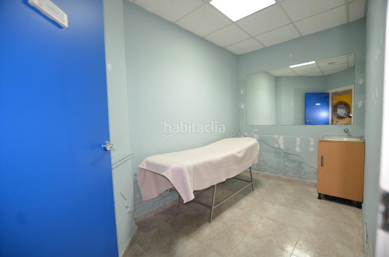 Foto 064140b7-f16c-4e9f-b3cb-bbdccdfb5cd1. Local commercial dans Artigues Badalona