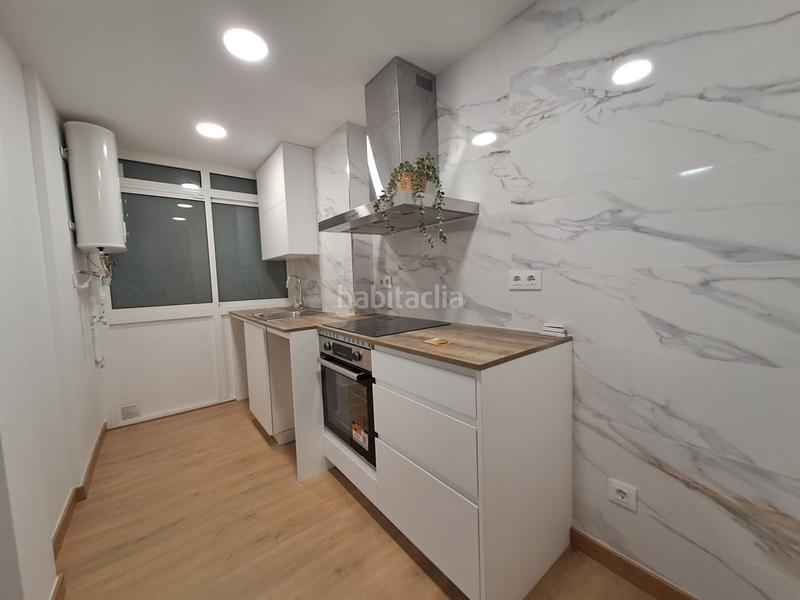 Foto 51abcd43-f3fb-442a-b08a-c53e683f7a90. Pis a Hostafrancs Barcelona