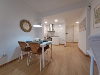 Flat  Gran via de les corts catalanes. Piso 2 habitaciones a reformar cerca plaza españa