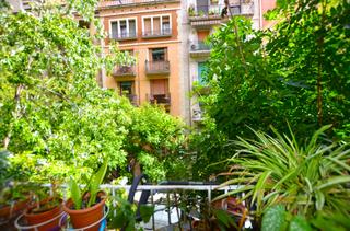 Piso en Carrer de ca l'alegre de dalt 9. Encantador piso de 68 m², situado junto al metro joanic