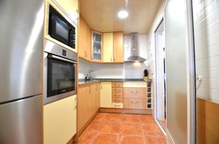 Appartement  Carrer de rafael casanova. Espectacular piso 3h, antes 4, muchísima luz, ascensor, reformad