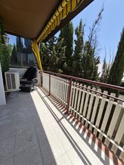 Etagenwohnung  Carrer del rector triad�. Fantastico piso en sants exterior con terraza