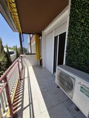 Pis  Carrer del rector triadó. Fantastico piso en sants exterior con terraza