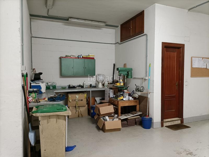 Foto e28caf1b-4add-4609-bc97-f74ecd194929. Alquiler local comercial en calle la tejera 13a en Santander