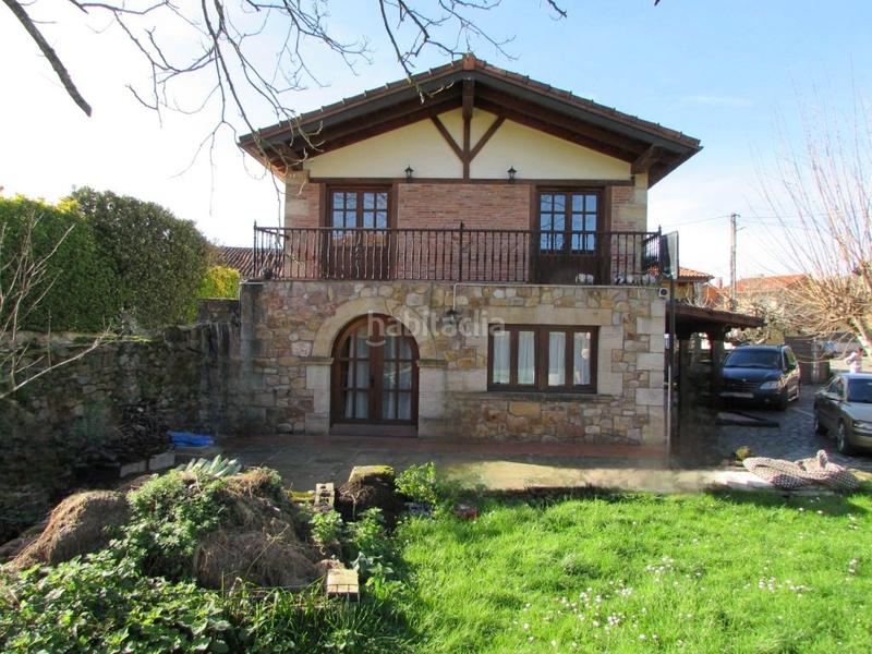 Foto c00ccadb-f222-4bd1-87f9-e55b255e171d. Casa con riscaldamento parcheggio in Castañeda