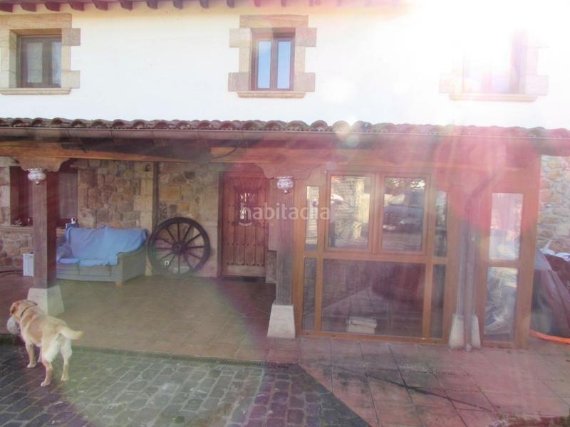 Foto cefdb02b-8990-475b-a943-23f3ae945e09. Casa con riscaldamento parcheggio in Castañeda
