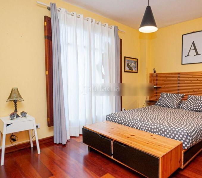 Foto b2891fb9-3af6-444f-a415-33e4cd3c0da2. Chalet mit heizung parking pool in Boo Piélagos