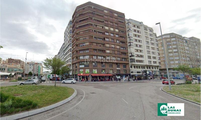 Foto 36aa017f-dd17-471e-9ac5-ee5aeb01f355. Piso zona estaciones: amplio piso de 3 dorm. en Castilla - Hermida Santander