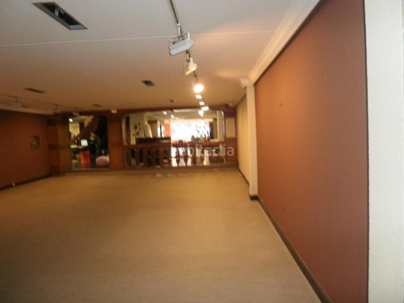 Foto 498a8639-70d4-4a4c-9a38-b3ece865870e. Local commercial dans Cuatro Caminos Santander