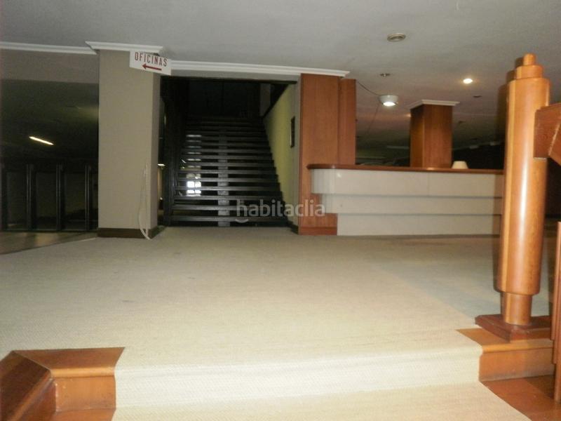 Foto 64b64204-6a3d-4f40-b1ab-b9965fafa5cf. Local commercial dans Cuatro Caminos Santander