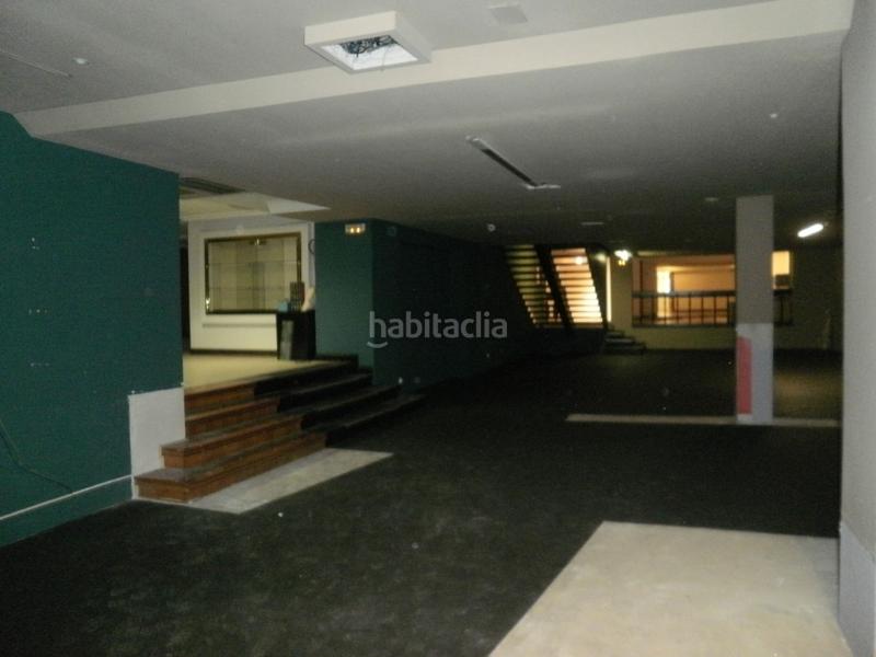 Foto c5a1f915-1030-43db-a42a-67e80f3e9e77. Local commercial dans Cuatro Caminos Santander