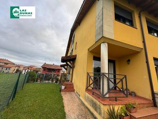 Casa aparellada  Barrio el sedillo. Entrambasaguas: chalet pareado en esquina.