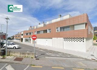 Lloguer Local Comercial  Barrio la cruz. Liencres: amplio local de obra.