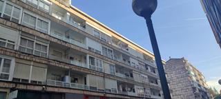 Pis  Calle félix apellaniz. Directo del banco: torrelavega: piso de 3 dorm.