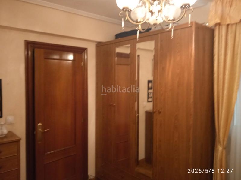 Foto 9e43d1f7-9c7b-433b-9eb7-c9c3038fd29b. Piso próximo estaciones. amplio piso de 4 dorm. y 2 baños. en Santander