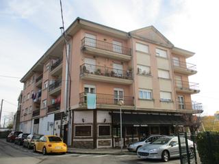 Pis  Barrio el jurrio. Piso de banco en parbayon. para actualizar. centrico.