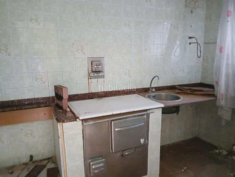 Foto bf7f6aa2-eefa-4971-9276-983782ea593a. Reihenhaus mit parking in Suances