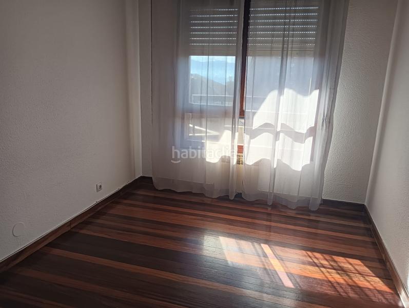 Foto aca701f5-f575-45c1-bdba-5fa49546c814. Alquiler piso  vacío de 3 dorm. cerca del hospital valdecilla en Santander