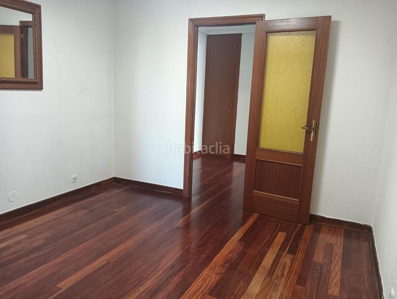 Foto b634f8c3-f27f-4559-a24b-908d004f247a. Alquiler piso  vacío de 3 dorm. cerca del hospital valdecilla en Santander