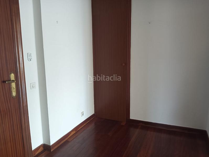 Foto fb16f95a-7452-4398-9813-04a4054afcb2. Alquiler piso  vacío de 3 dorm. cerca del hospital valdecilla en Santander