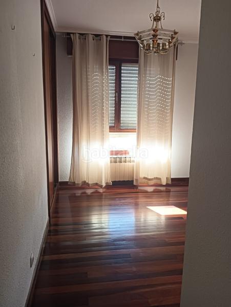 Foto 85ee53fd-08c3-4884-9bd3-3a60fe1764e2. Miete etagenwohnung mit heizung parking in Alisal - San Román Santander