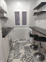 Rent Flat  Calle enseñanza. Zona ayuntamiento. precioso piso reformado.