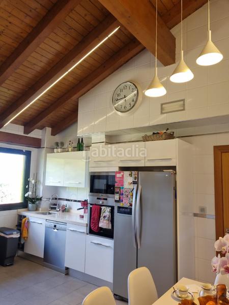 Foto 88068385-8be1-4ef5-a8cd-4731fe5c7469. Xalet amb calefacció aparcament a Oruña Piélagos