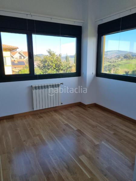 Foto 8f8584c5-bb1a-4033-839c-a460a4b8ab07. Xalet amb calefacció aparcament a Oruña Piélagos