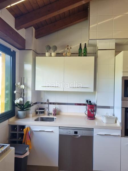 Foto 9d0fb8d5-11c0-40fc-8bab-cc3c11604d35. Xalet amb calefacció aparcament a Oruña Piélagos