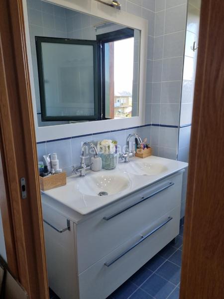 Foto 9fd072e3-a3c3-47b5-8247-e5a66f87b414. Xalet amb calefacció aparcament a Oruña Piélagos