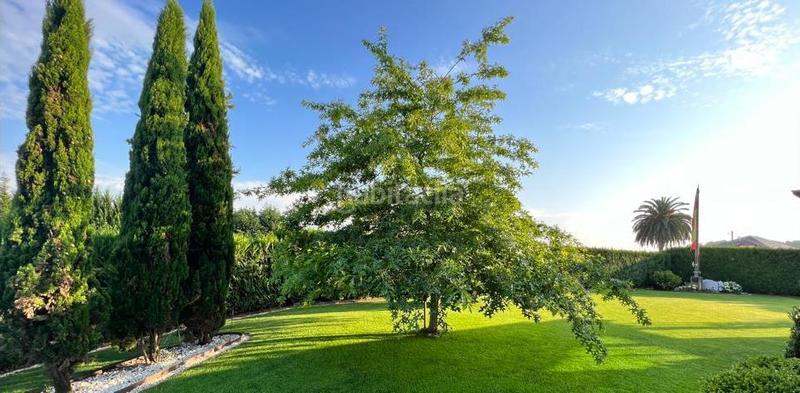 Foto f7f0d135-cc37-433b-a2db-ff516acbfe13. Xalet amb calefacció aparcament a Oruña Piélagos