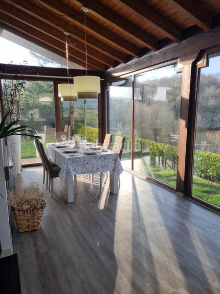 Foto fd014c55-f3a4-4f19-88b4-75484be5fbf8. Xalet amb calefacció aparcament a Oruña Piélagos