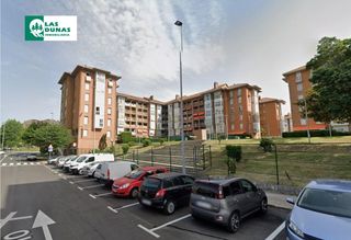 Pis  Barrio san mart�n del pino. Pe�acastillo: amplio y luminoso piso de 3 dorm.