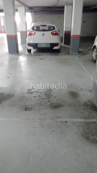 Foto f3f699f5-a9a8-48ba-97f4-c7109f0e8b99. Parking coche en Astillero (El)