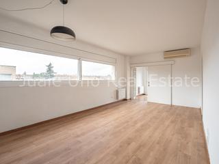 Appartement à Carrer de mercè rodoreda 12. Ático eb calle mercè rodoreda de sant cugalt del valles
