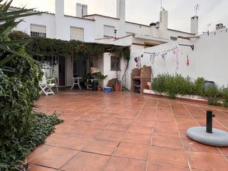 Casa adossada a Castellar de la Frontera. Estupendo adosado en castellar