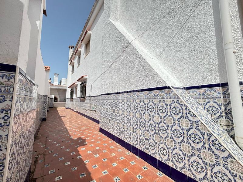 Foto 43f894d3-70dc-45ab-95b9-1eee2a285e9c. Chalet con parcheggio piscina in El Rinconcillo Algeciras