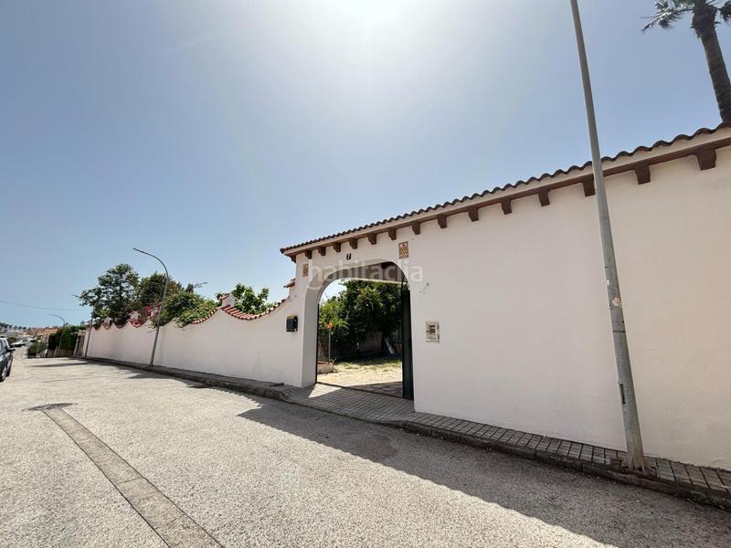 Foto 6261dac2-58d9-40da-ad27-767232c34f4a. Chalet con parcheggio piscina in El Rinconcillo Algeciras