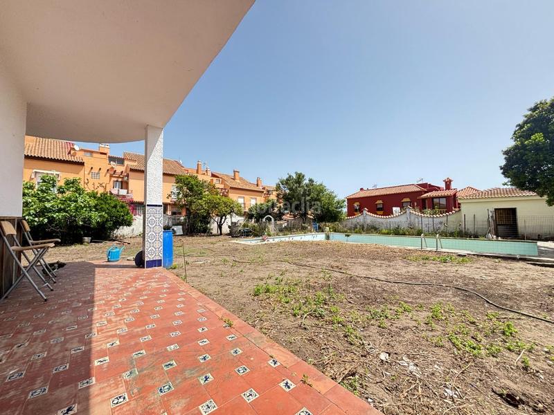 Foto 78af3a9a-79bf-4a35-bc18-67c0b6d62ce7. Chalet con parcheggio piscina in El Rinconcillo Algeciras