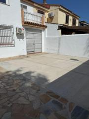 Reihenhaus in Barrios (Los). Estupendo adosado en ciudad jardin!