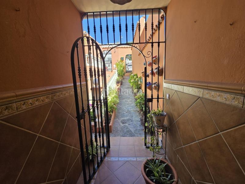Foto 1c7b70df-5783-4ae0-abf4-d723b9adfc9f. Rent semi detached house in San García Algeciras