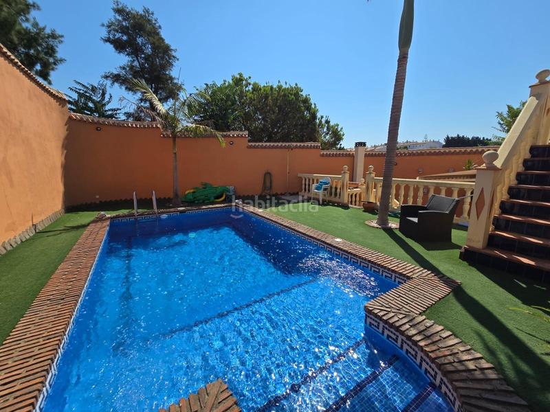 Foto 5a19348a-5eb5-4562-a4d8-a9ad1871c08f. Rent semi detached house in San García Algeciras