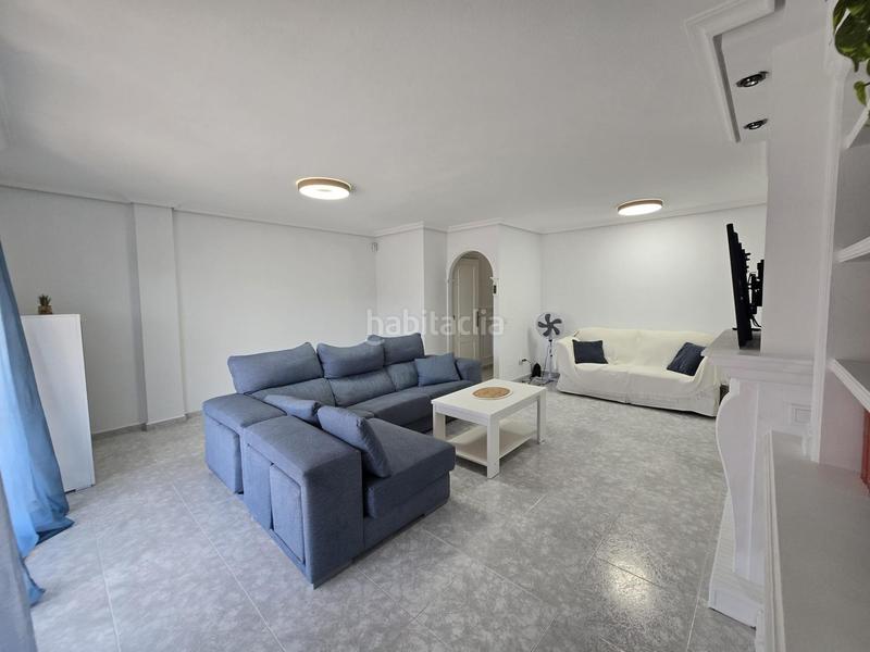 Foto 6136c872-eee4-43be-ac27-ed626fe67712. Rent semi detached house in San García Algeciras