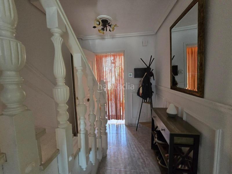 Foto c3235151-6c28-4619-92e6-d3596b3afc11. Rent semi detached house in San García Algeciras